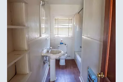 710 E Austin Avenue, Round Rock, TX 78664 - Photo 11
