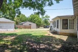 710 E Austin Ave, Round Rock, TX 78664 - Photo 29