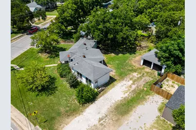 710 E Austin Avenue, Round Rock, TX 78664 - Photo 3