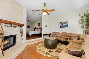 3405 Bee Creek Rd, Spicewood, TX 78669 - Photo 15