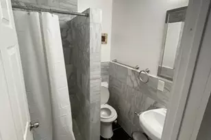 212 Comal St, Austin, TX 78702 - Photo 9