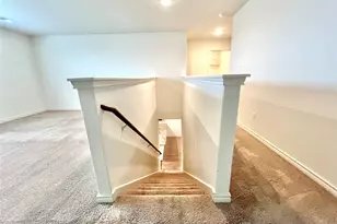 360 Cres Park Dr, Jarrell, TX 76537 - Photo 11