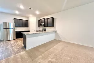 360 Cres Park Dr, Jarrell, TX 76537 - Photo 7