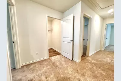 360 Crescent Park Drive, Jarrell, TX 76537 - Photo 21