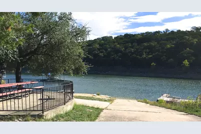 2437 Crosswind Drive, Spicewood, TX 78669 - Photo 3