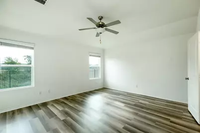9224 Daisy Cutter Crossing, Georgetown, TX 78628 - Photo 11
