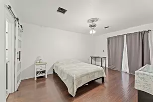 1404 Anise Dr, Austin, TX 78741 - Photo 19