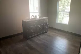 202 W Sayers Ave, San Antonio, TX 78214 - Photo 11