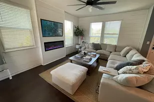 5208 Golden Canary Ln, Austin, TX 78723 - Photo 9