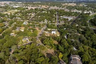300 Pecan Dr, Austin, TX 78753 - Photo 7