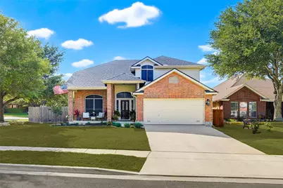 518 Bandera Cir Circle, New Braunfels, TX 78130 - Photo 3