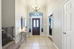 518 Bandera Cir Circle, New Braunfels, TX 78130 - Photo 5