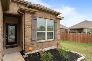 320 Cyril Dr, Hutto, TX 78634 - Photo 33
