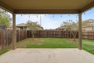 320 Cyril Dr, Hutto, TX 78634 - Photo 29