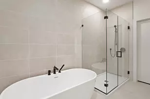 2209 S 1st St, Austin, TX 78704 - Photo 17