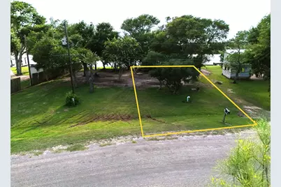 1828 Creekside Drive, Sargent, TX 77414 - Photo 5