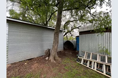 2700 County Road 305, Jarrell, TX 76537 - Photo 29