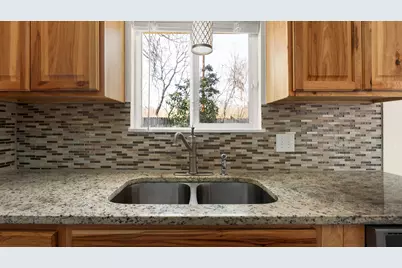 1618 Chippeway Lane, Austin, TX 78745 - Photo 11