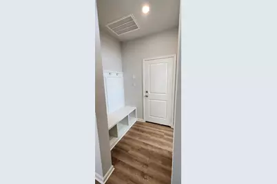 605 Los Olives Lane, Liberty Hill, TX 78642 - Photo 5