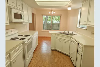 306 Lakeway Drive, Georgetown, TX 78628 - Photo 3