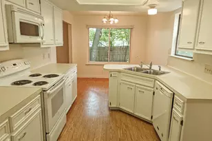306 Lakeway Dr, Georgetown, TX 78628 - Photo 3