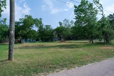 602 Alley A Street, Elgin, TX 78621 - Photo 1