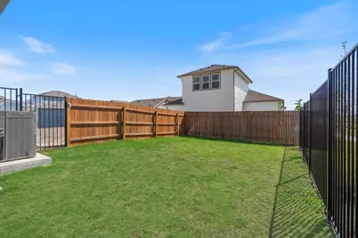 9015 Lookse Lane, Austin, TX 78744 - Photo 35