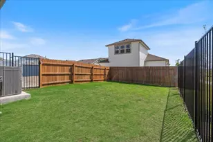 9015 Lookse Ln, Austin, TX 78744 - Photo 35