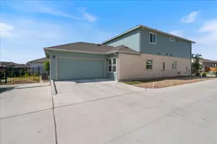 9015 Lookse Ln, Austin, TX 78744 - Photo 33