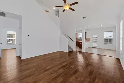 172 Housefinch Loop, Leander, TX 78641 - Photo 5