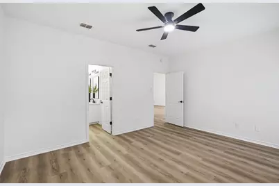 312 Debora Drive, Georgetown, TX 78628 - Photo 17