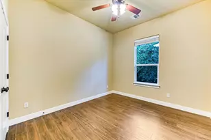 344 Tahitian Dr, Bastrop, TX 78602 - Photo 19