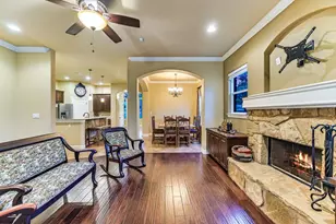 344 Tahitian Dr, Bastrop, TX 78602 - Photo 7