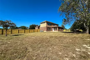 237 Cardinal Dr, Bastrop, TX 78659 - Photo 37