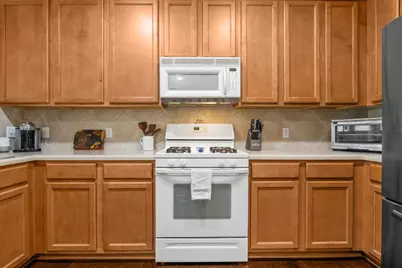 1900 Scofield Ridge Parkway #5901, Austin, TX 78727 - Photo 13