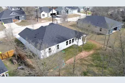 113 E Keomuku Lane, Bastrop, TX 78602 - Photo 7