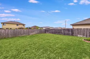 510 Mossy Rock Dr, Hutto, TX 78634 - Photo 27