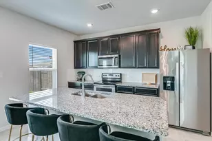 510 Mossy Rock Dr, Hutto, TX 78634 - Photo 11
