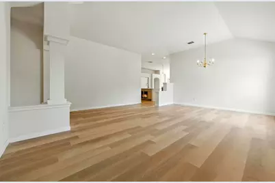 5609 Beachmont Court, Austin, TX 78739 - Photo 5