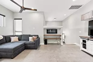 2800 Crest Ave, Austin, TX 78702 - Photo 7