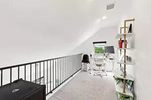 2800 Crest Ave, Austin, TX 78702 - Photo 25