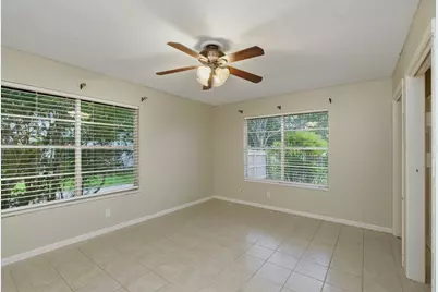 208 N Cedar Street, Buda, TX 78610 - Photo 11