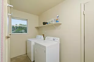 208 N Cedar St, Buda, TX 78610 - Photo 13