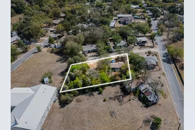 102 Masonic Drive, Elgin, TX 78621 - Photo 9