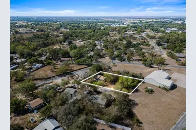 102 Masonic Drive, Elgin, TX 78621 - Photo 11