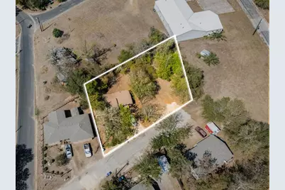 102 Masonic Drive, Elgin, TX 78621 - Photo 7