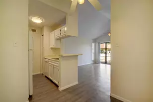 1601 Faro Dr, Austin, TX 78741 - Photo 13