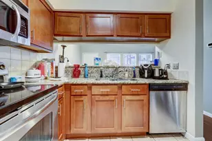 2901 San Jacinto Blvd, Austin, TX 78705 - Photo 3
