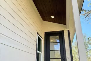 113 Mokulua Ln, Bastrop, TX 78602 - Photo 3