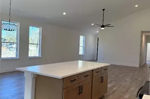 113 Mokulua Ln, Bastrop, TX 78602 - Photo 11